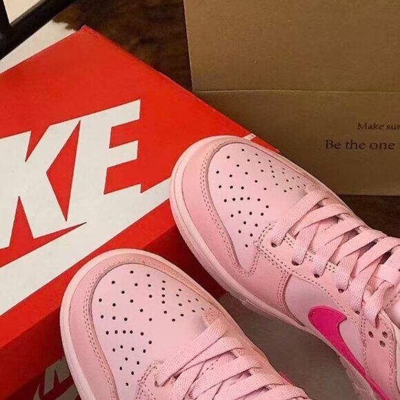 NEW Nike Dunk Low Triple Pink GS - Picture 2 of 5